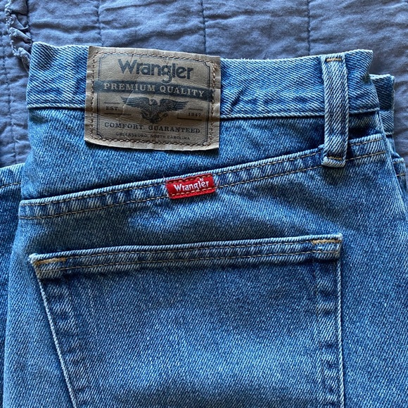 Wrangler Straight Mid-rise Jean - Picture 5 of 5
